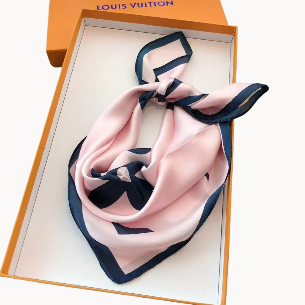 Foulard L*uis V*uitton