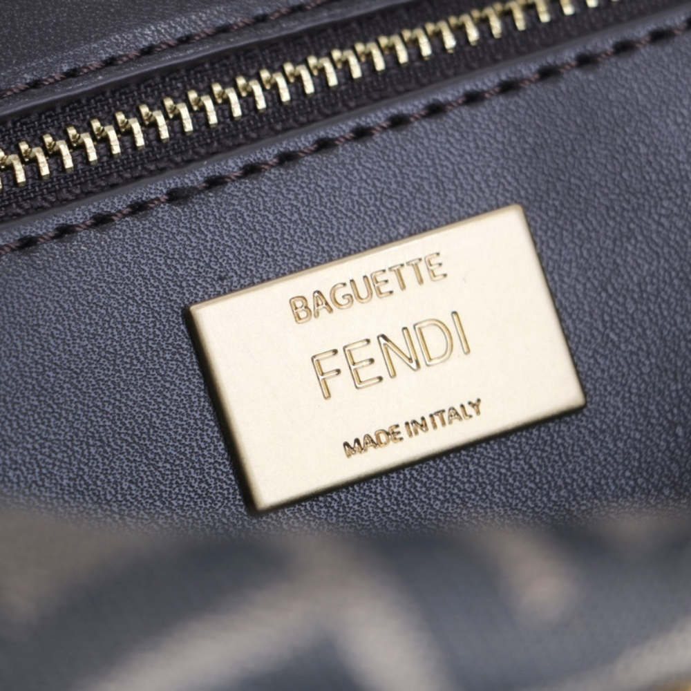 Fend* Baguette
