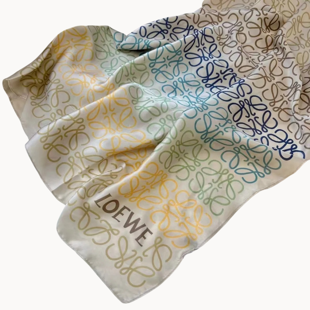 Foulard Lo*we