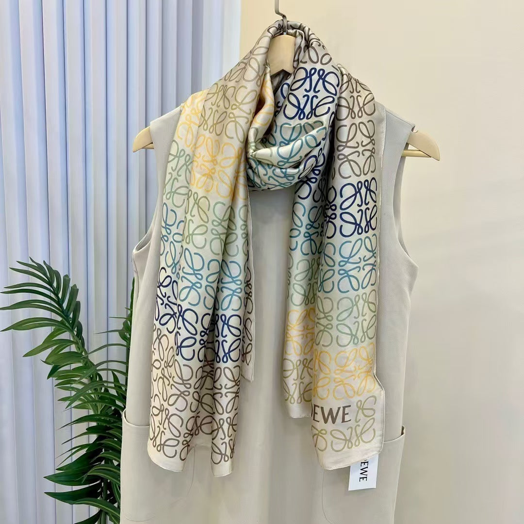 🎁 Foulard Lo*we (100% off)