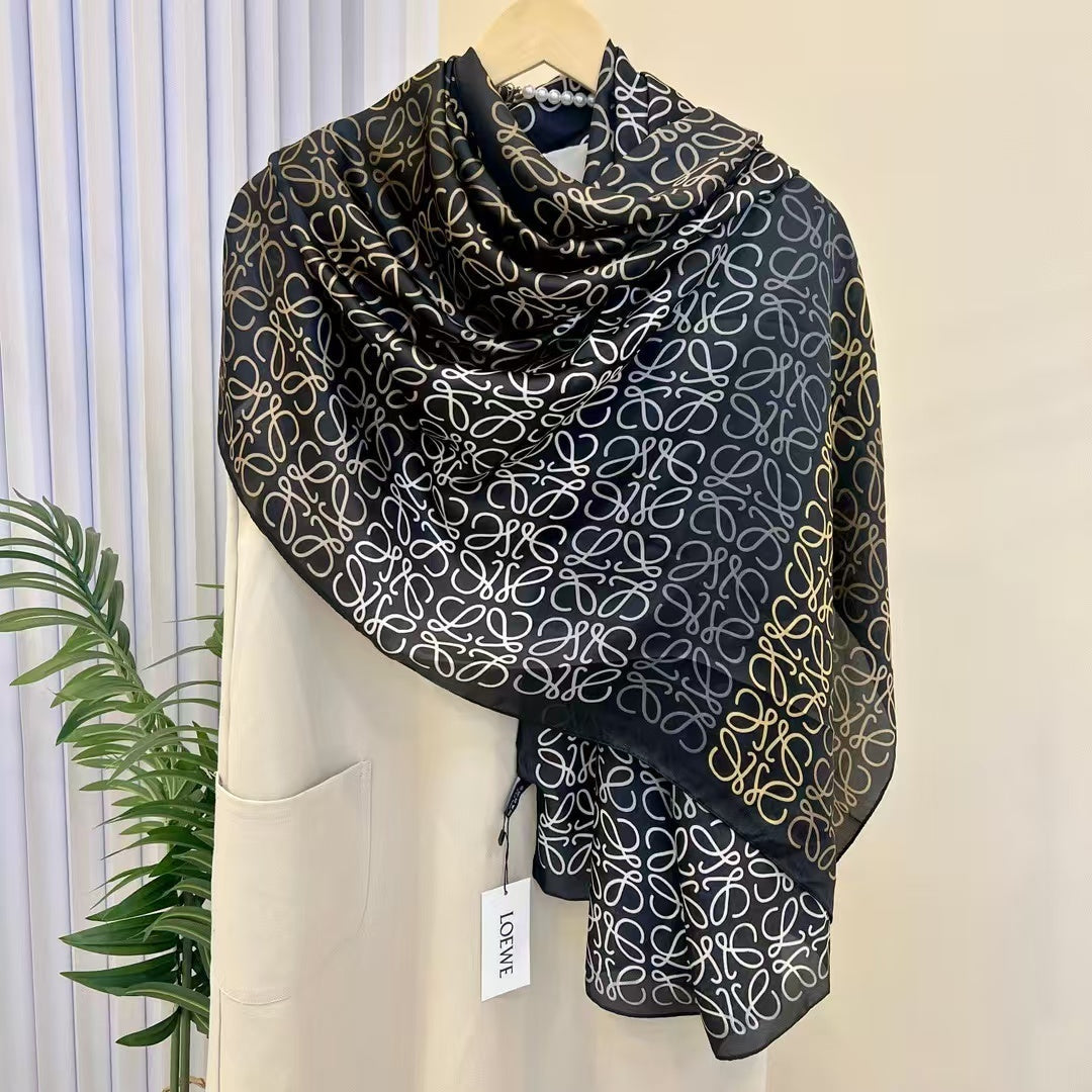 🎁 Foulard Lo*we (100% off)