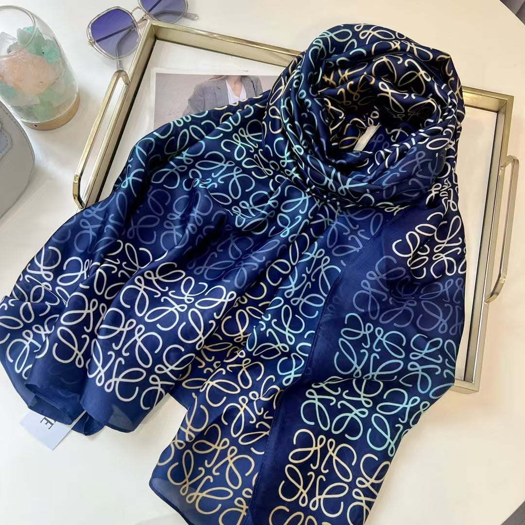 Foulard Lo*we